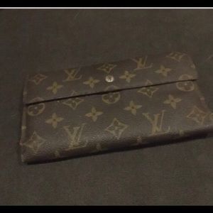 Authentic Louis Vuitton wallet